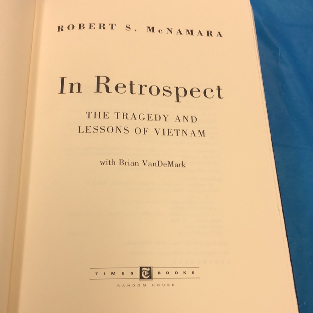 In Retrospect  (Book) - Picture 7 of 8